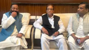 आजम खान से मिले स्वामी प्रसाद मौर्य, ‘इमरजेंसी…